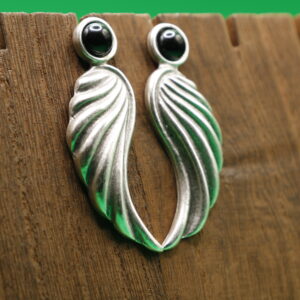 Aretes Ala Negros