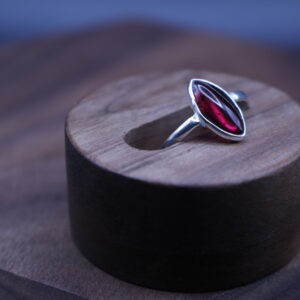 Anillo Destello Carmín 925