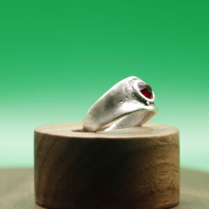 Anillo Eclipse Carmesí