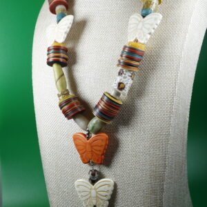 Collar De Mariposas Con Discos