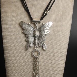 Collar Mariposa Cordón De Piel