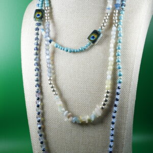 Collar Maximalista Tipo Lazo En Tonos Cielo